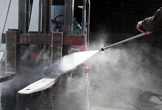 Best Playground Equipment Cleaning  in Washington, PA